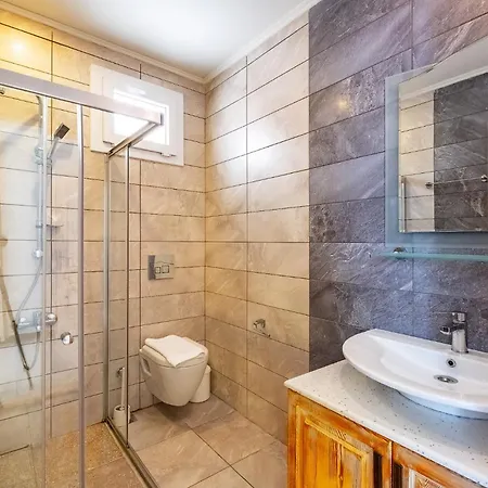 Lux With Inf Pool Jacuzzi - Wac